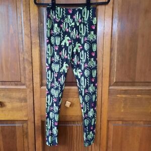 NWOT Lularoe cactus pattern leggings one size